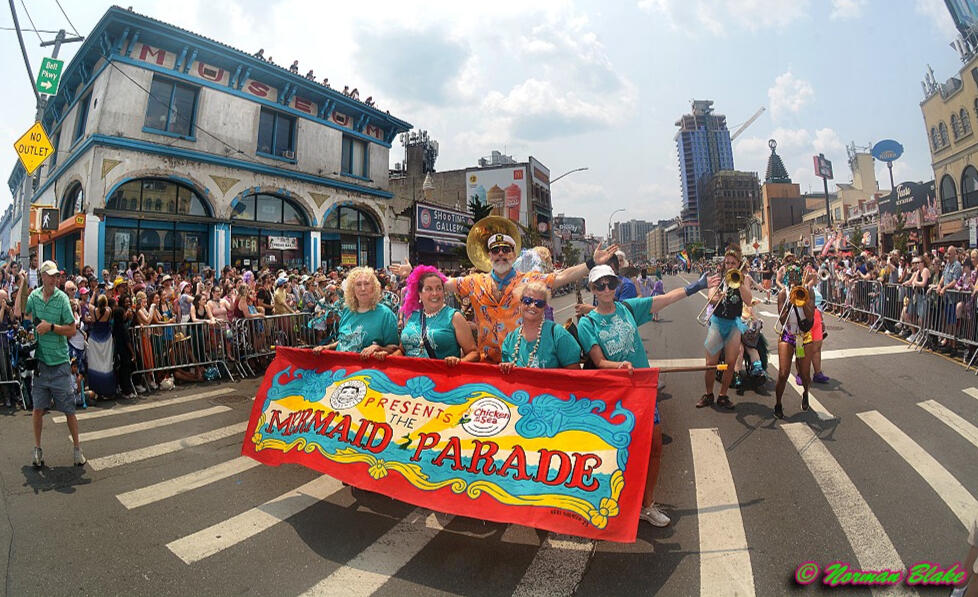 2023 Marching Banner, Photo by Norman Blake